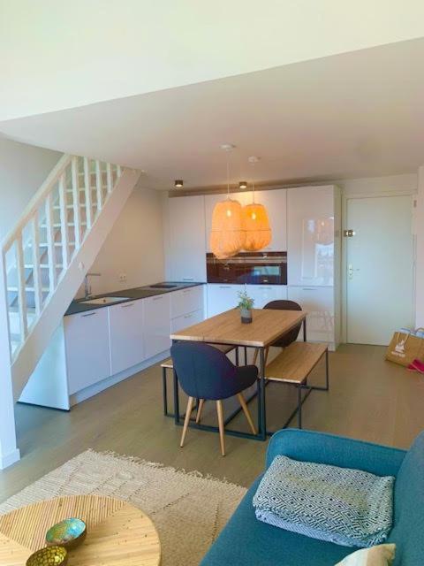 La Belle Vue-Charming Duplex Apartment With Sea View, 50 Meters From Beach And Private Parking Saint-Raphaël Eksteriør billede